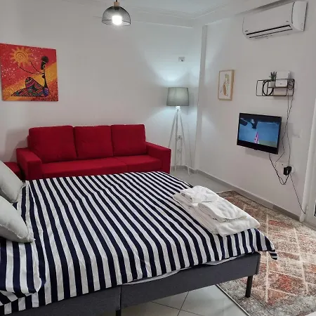 Apartment New Modern Studio In Central *