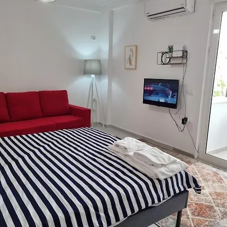Apartment New Modern Studio In Central