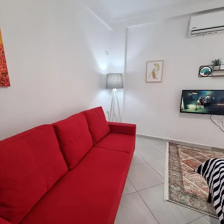 New Modern Studio In Central